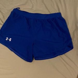 Under armour shorts size S excellent condition